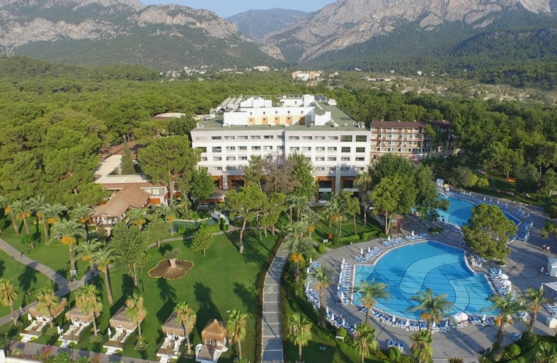 Отели в Эсто-Садке и Кемере подешевели в середине весны