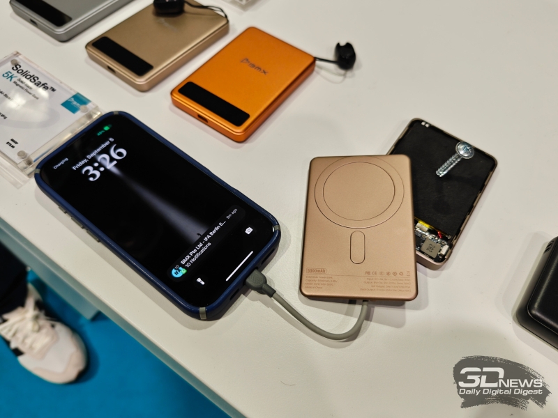 На IFA 2025 показали пауэрбанк, который работает даже с пробитой батареей